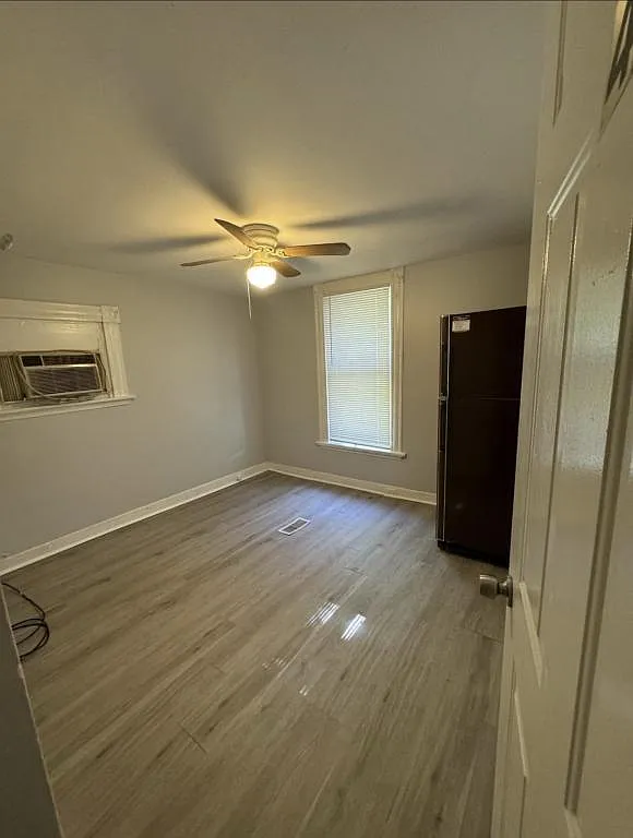 4606 Ward St — Photo 1