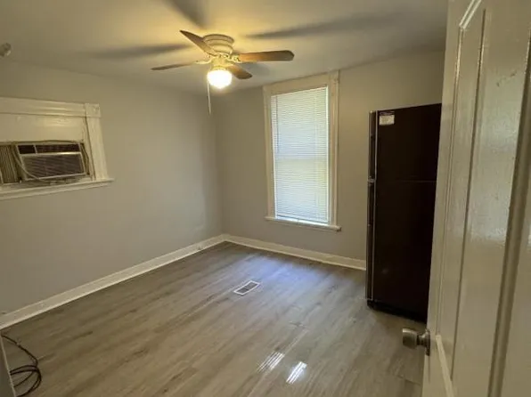 4606 Ward St Room 7, Cincinnati, OH 45227