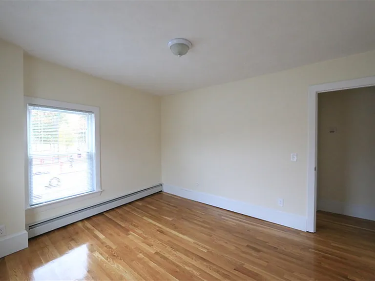Central St — Photo 10