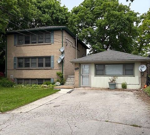 2nd image of 7076 Longwoods Rd