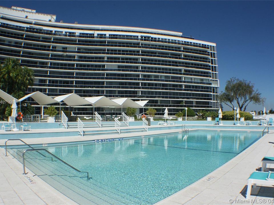 1st image of 900 Bay Dr APT 213