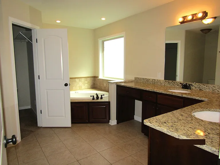 204 Clearview Dr #1 — Photo 9