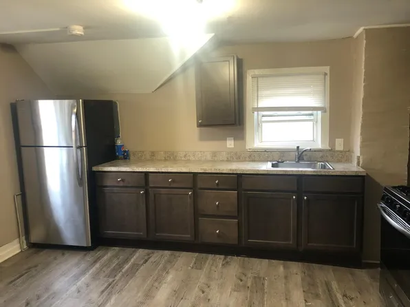 421 Orange St, Wyandotte, MI 48192