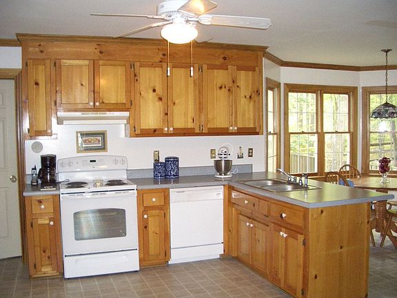 Spacoius Kitchen w/ fan