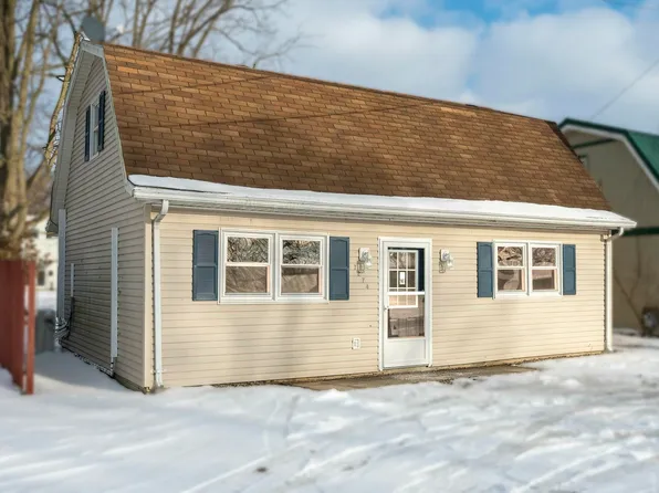 7274 Hardin Dr, Russells Point, OH 43348