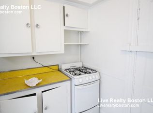 157 Sutherland Rd, Brighton, MA 02135