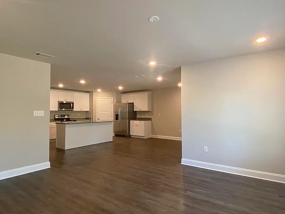 2nd image of 2457 Clairmont Dr W