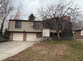 5324 S Robinwood Cir W, Salt Lake City, UT 84129