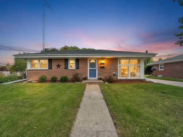 1114 Shorecrest DRIVE, Racine, WI 53402