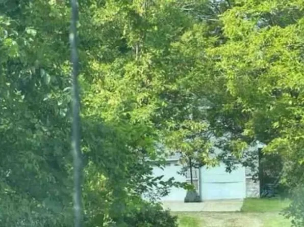 1063 Legault Blvd, Ortonville, MI 48462