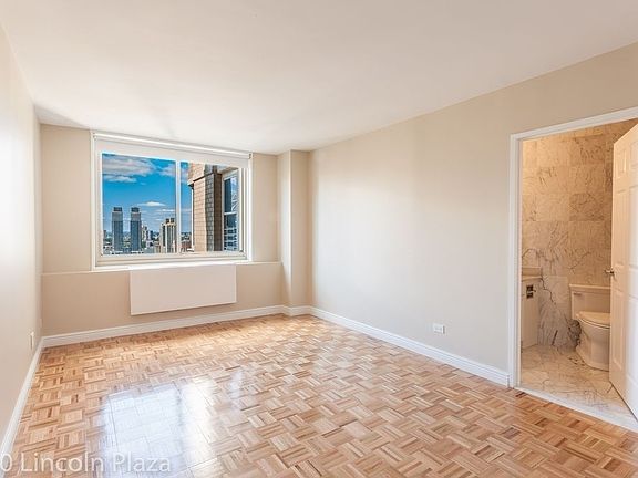 5th image of 30 W 63rd St APT 27K