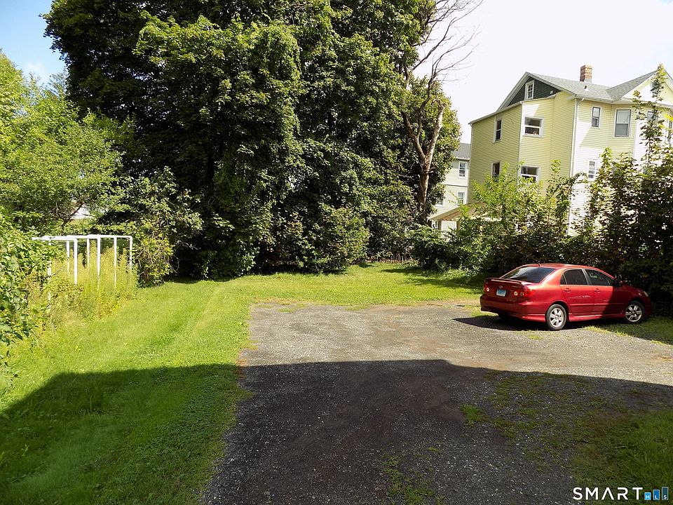 2nd image of 29 Farmington Avenue