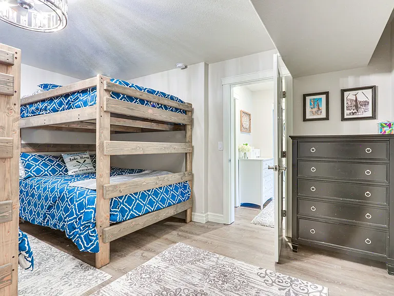 4403 S Vanilla Ct — Photo 7