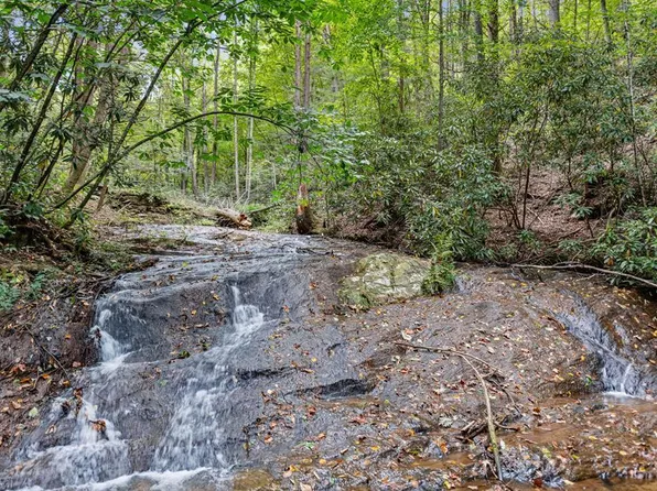 220 Old Mill Trce, Blue Ridge, GA 30513