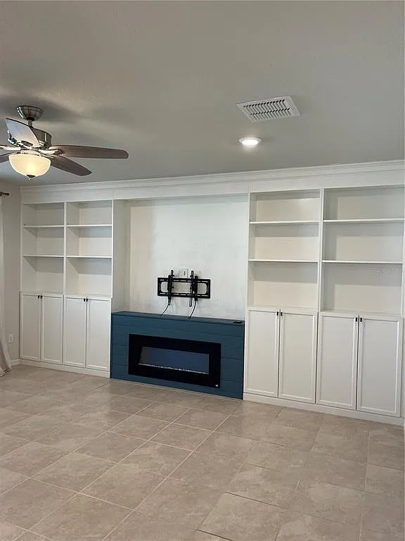 3 bed, 2.0 bath, 1701 sqft, $2,595 — Photo 3