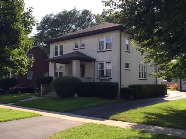 28 N Belmont Ave, Arlington Heights, IL 60004