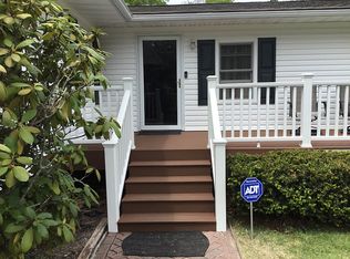 29 Mountain View Dr, Warwick, NY 10990