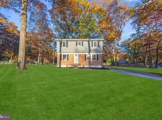 8344 Fairwood Dr, Pasadena, MD 21122