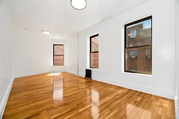 Rented by REAL New York | media 7