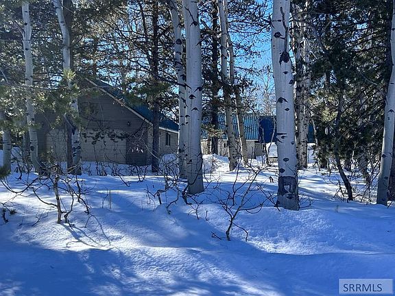 3rd image of 4780 Fir Rd
