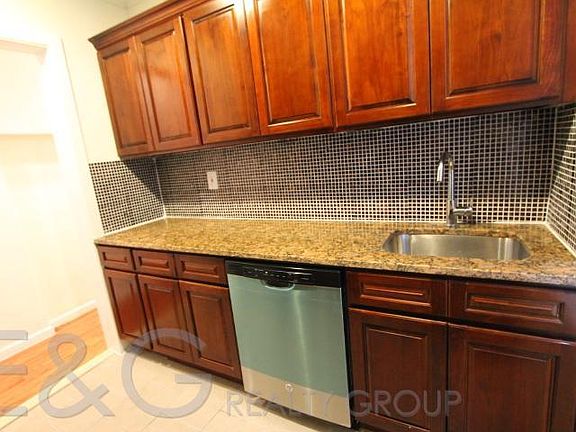 2nd image of 1526 St Nicholas Ave APT 34