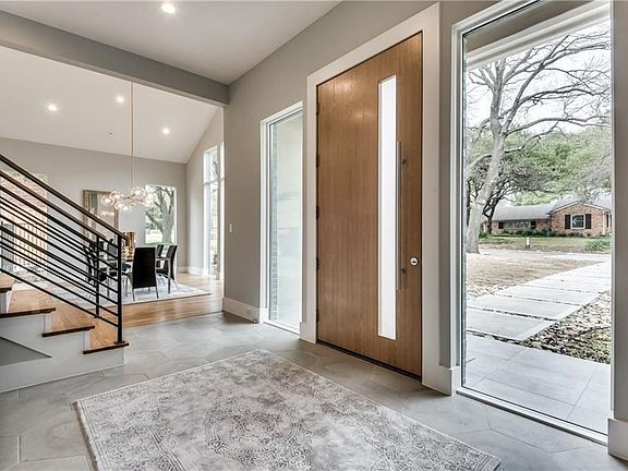 4th image of 6740 Greenwich Ln