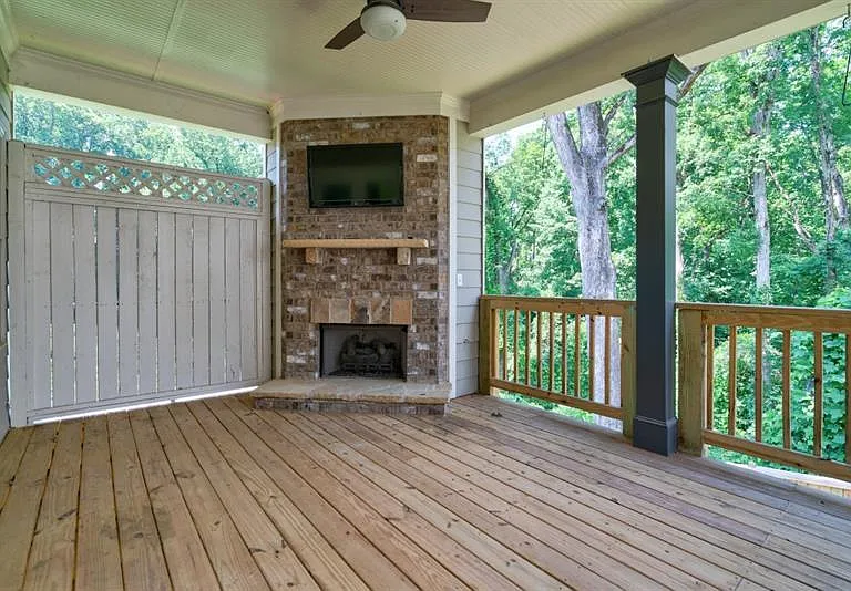 1317 Winfair Ln NE — Photo 32