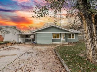 608 N 1st Ave, Mulvane, KS 67110