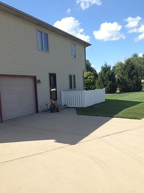 2nd image of 1704 Peri Dr