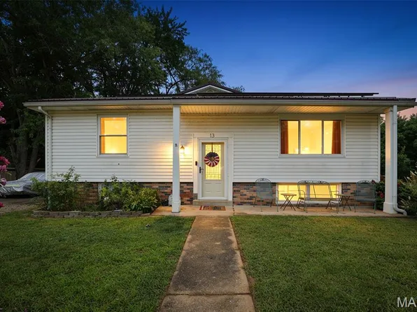 13 Russell Dr, Bismarck, MO 63624
