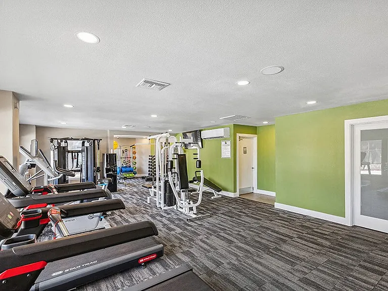 Saddle Ridge — Photo 2