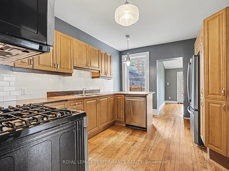 506 Wentworth Ave — Photo 13
