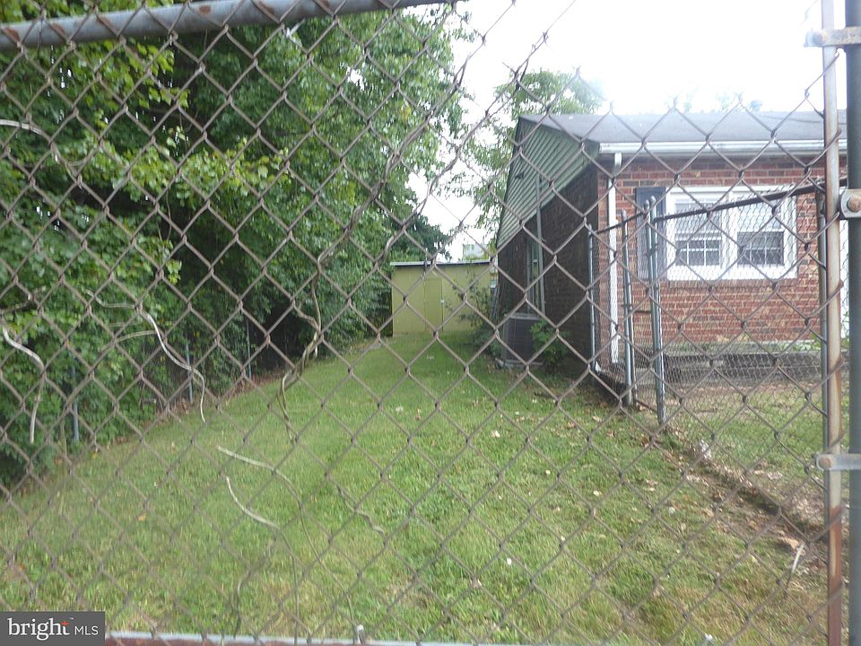 2nd image of 726 Pine Creek Ln