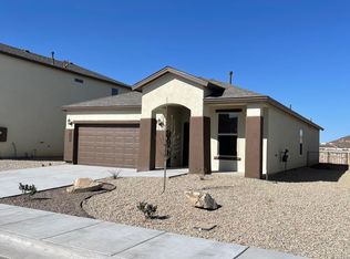 7033 Meridian St, Las Cruces, NM 88012