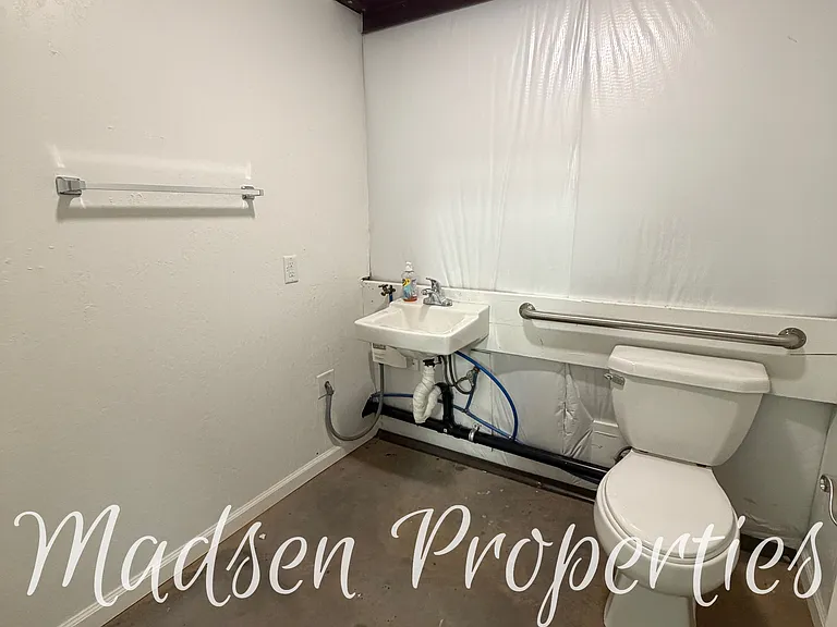 1115 E Ewald Ct #B — Photo 12