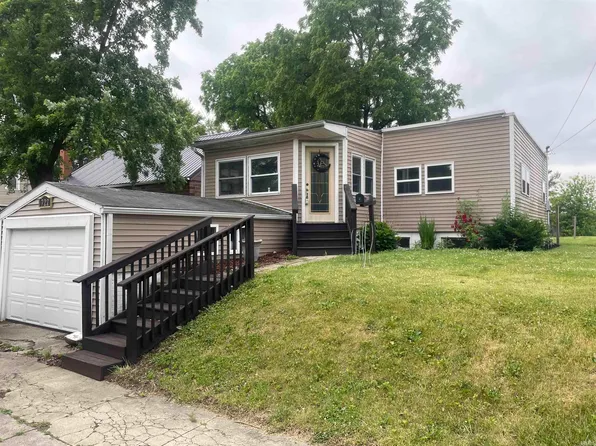 722 S Beeson Dr, Winchester, IN 47394