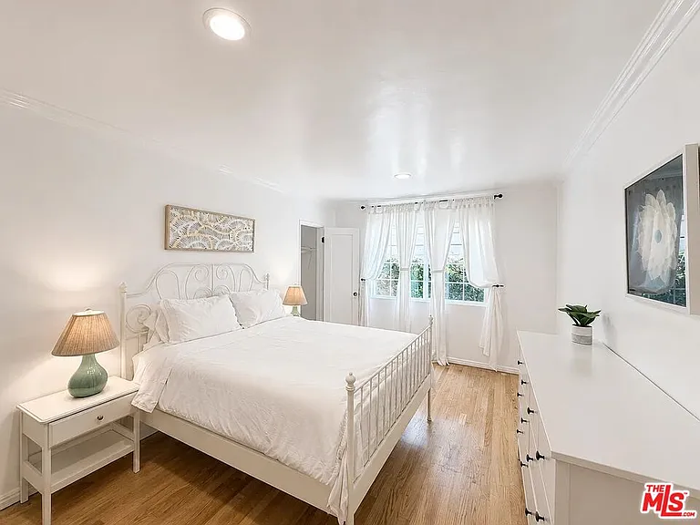 1111 11th St #1 — Photo 7