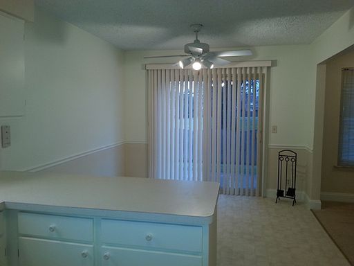 3rd image of 801 Beechlawn Ct