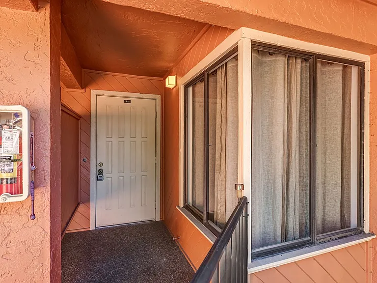 110 Cypress Way E #F8 — Photo 30