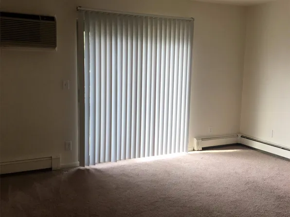 401 E Willard Ave, Lansing, MI