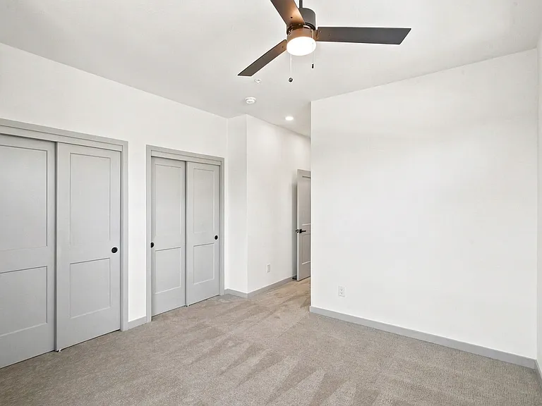 University Hills Townhomes — Photo 53