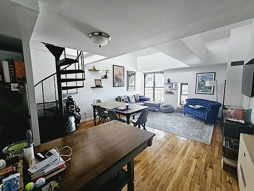 160 Bleecker St Photo 1
