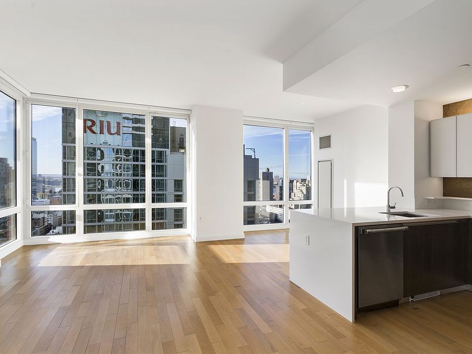 1st image of 247 W 46th St APT 2702