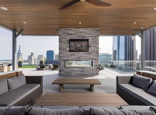 1607 Race St #911, Philadelphia, PA 19103