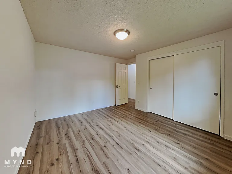 8612 Sw Ctr — Photo 11