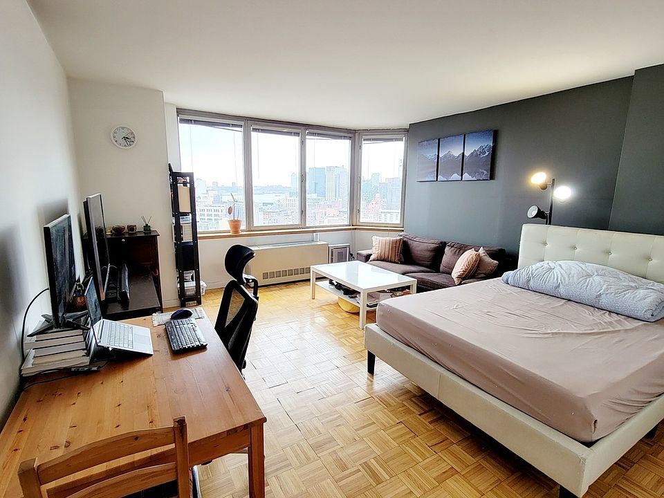 1st image of 500 W 43rd St APT 25G