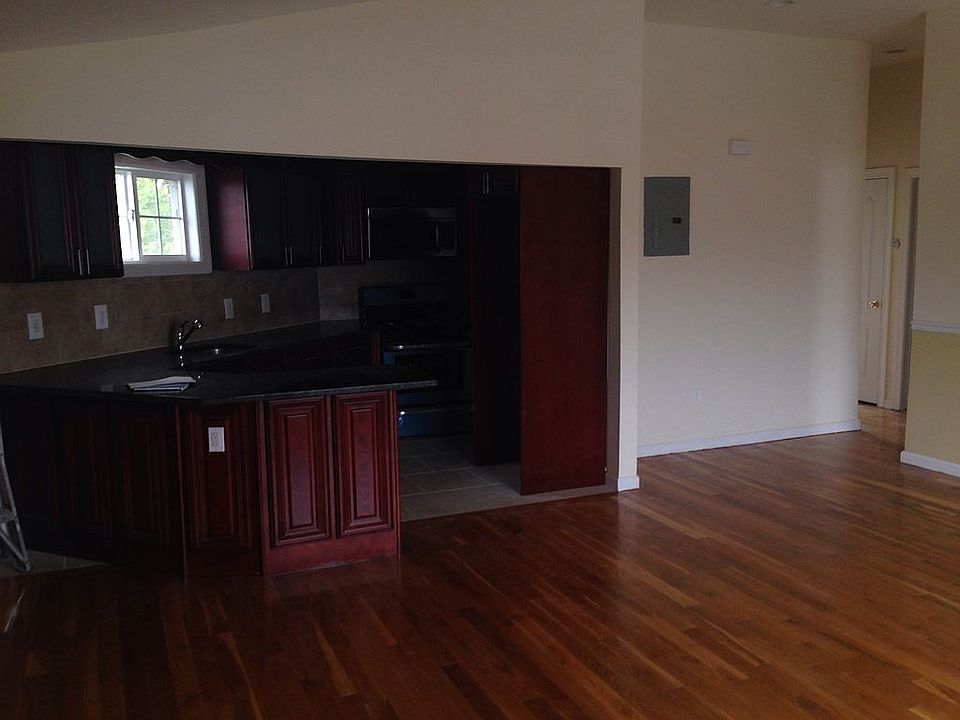 1st image of 173-09 107 Ave