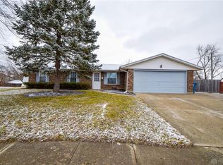 6911 Serene Pl, Dayton, OH 45424
