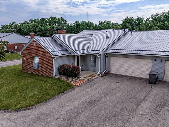 4th image of 302 Brookstone Ct