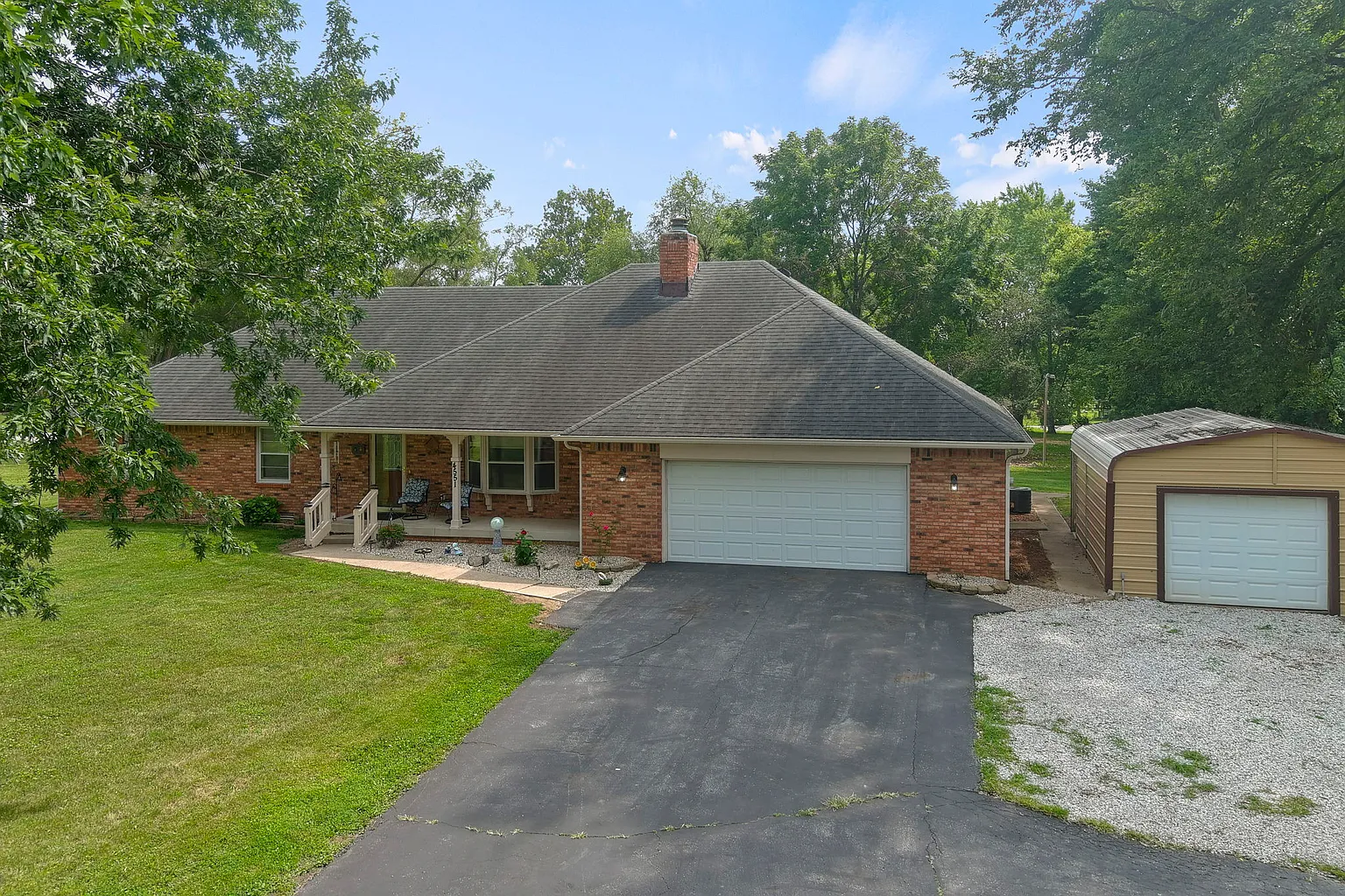 4551 W Mooresville Rd photo 1